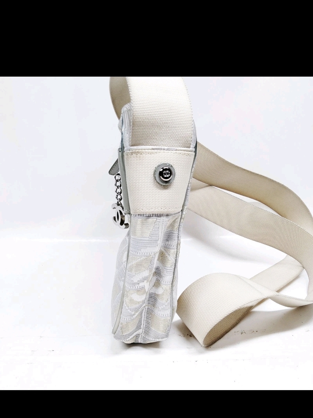 Authentic CHANEL Cream and White Crossbody Camera Bag with CC Charm - Picture 3 of 9